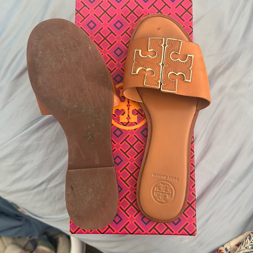 Lightly worn tory burch slides